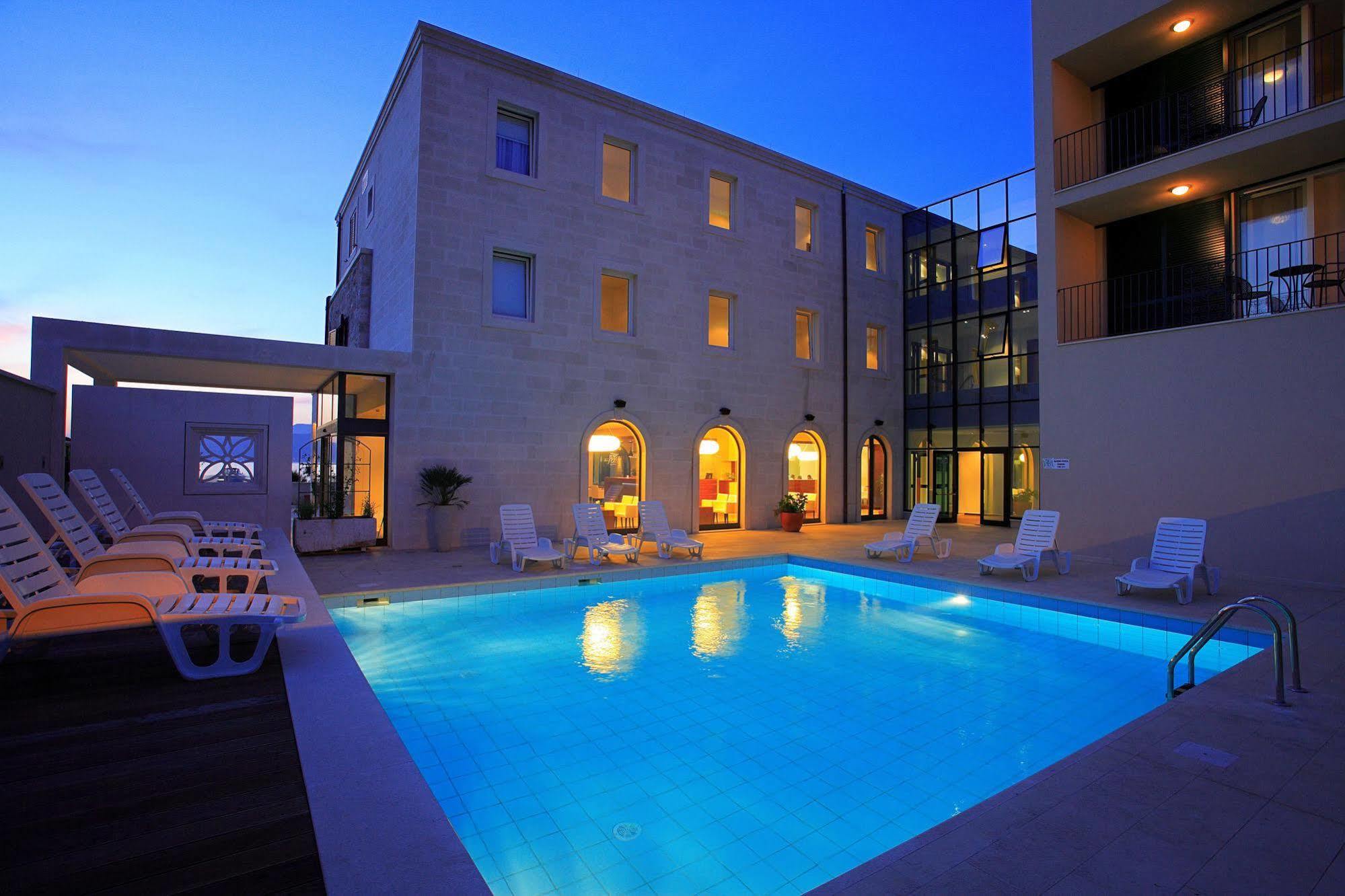 Hotel Lipa Postira Facilities photo